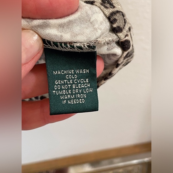 Ralph Lauren Women’s Vintage Leopard Print Long‎ Sleeve Rayon Top Size L - Picture 5 of 6